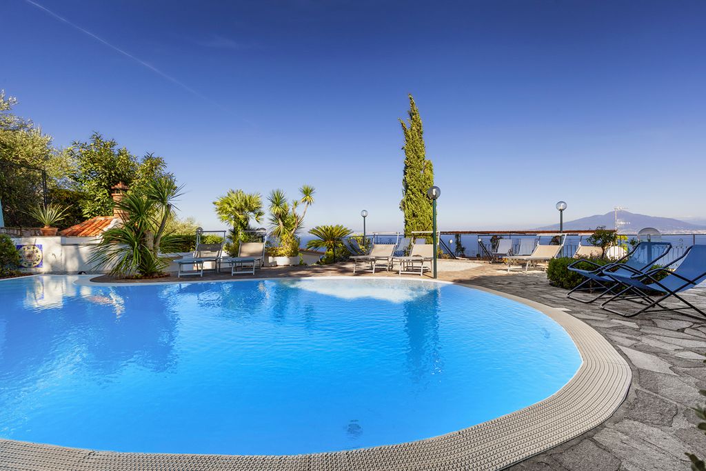 Villa Tahlula Sorrento Olivers Travels 2