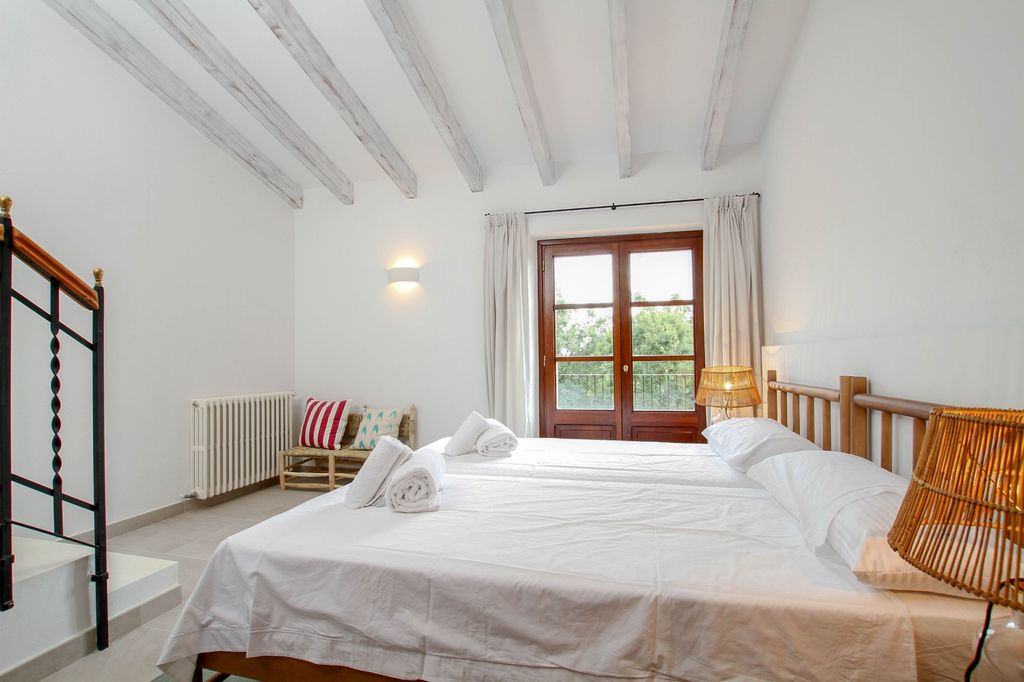 Villa Montserrat Olivers Travels 3