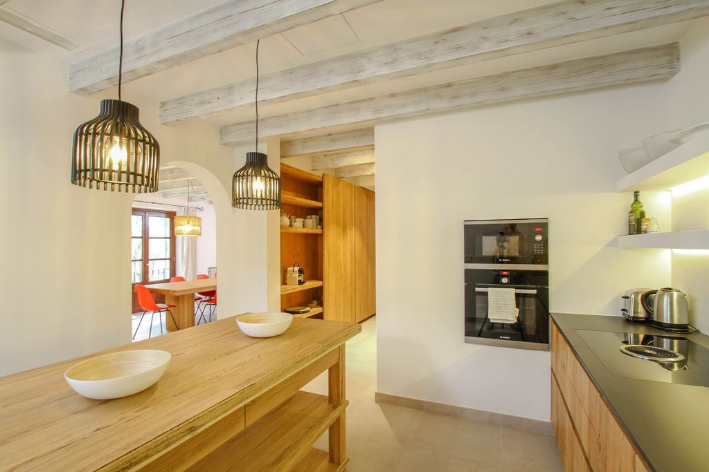 Villa Montserrat Olivers Travels 5