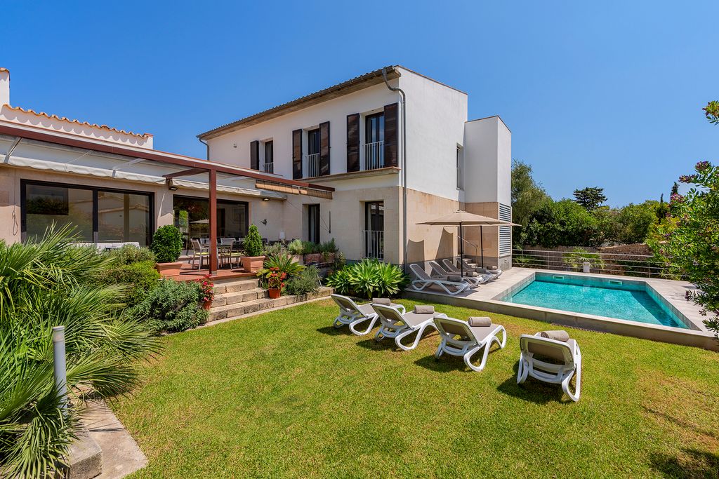 Villa Cariana Olivers Travels1