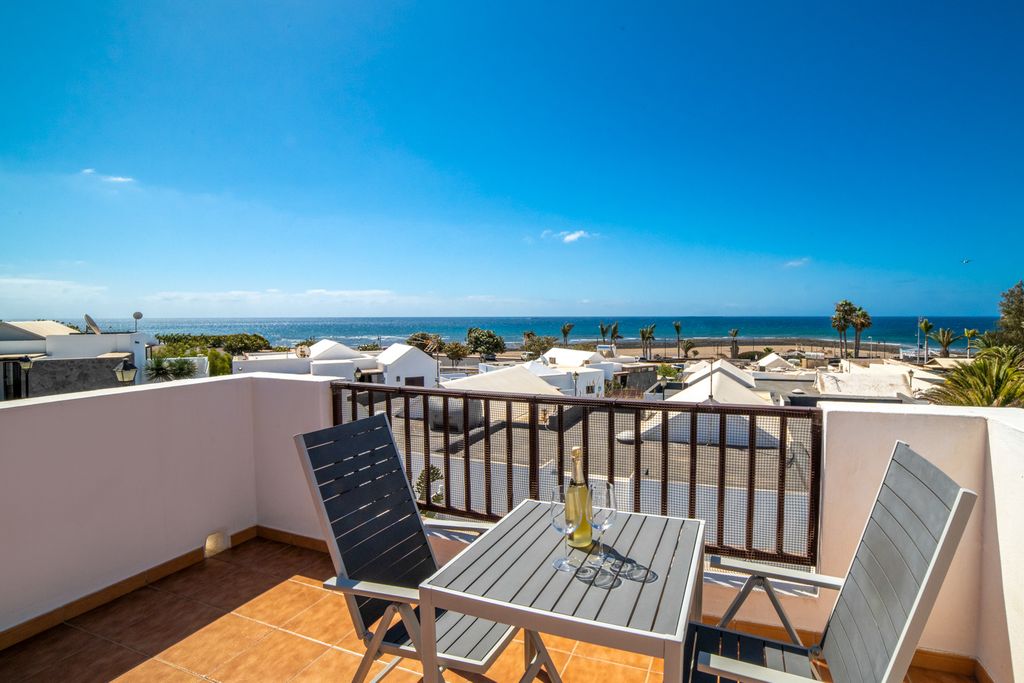 Villa Armida Lanzarote Olivers Travels 002