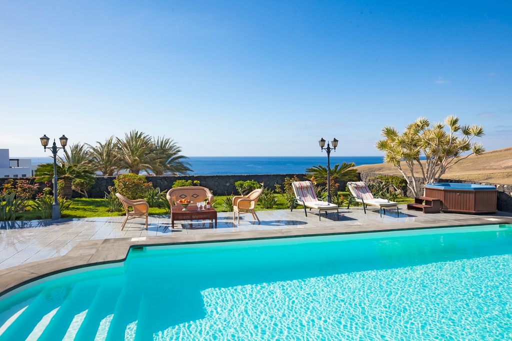 Villa Clotilde Lanzarote Olivers Travels 0