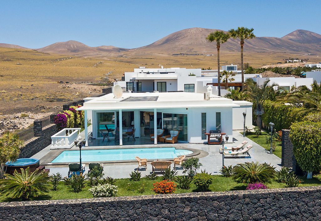 Villa Clotilde Lanzarote Olivers Travels 4