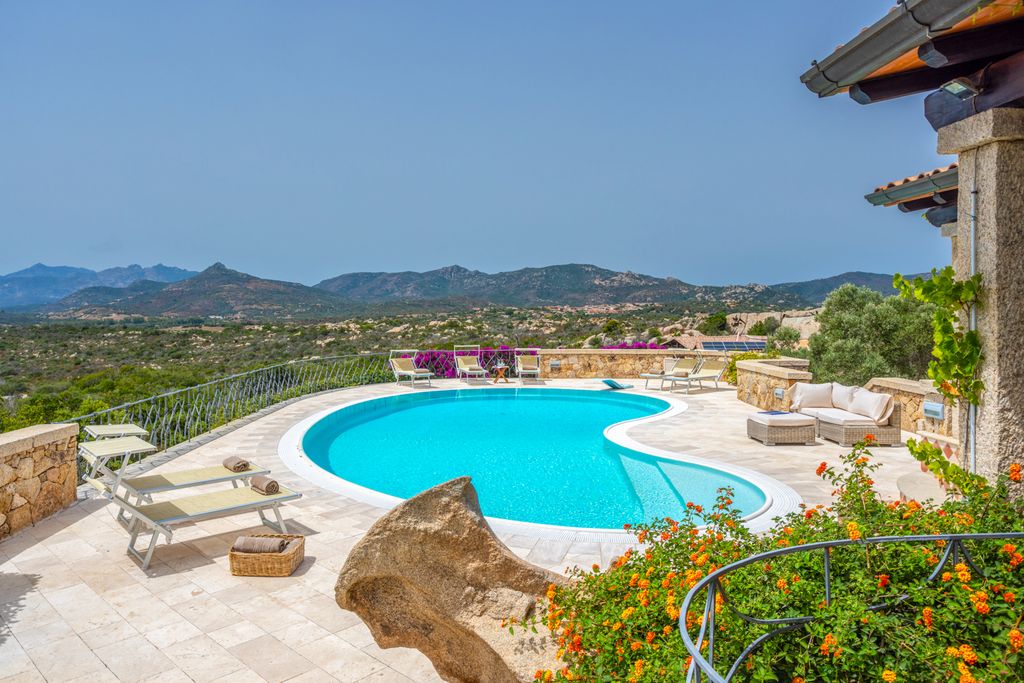 Villa Maratua Sardinia Olivers Travels 02