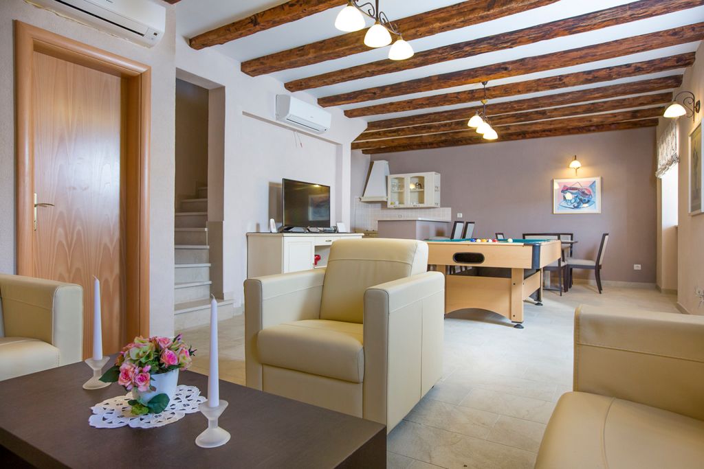 Villa Noelani Dubrovnik Olivers Travels 3