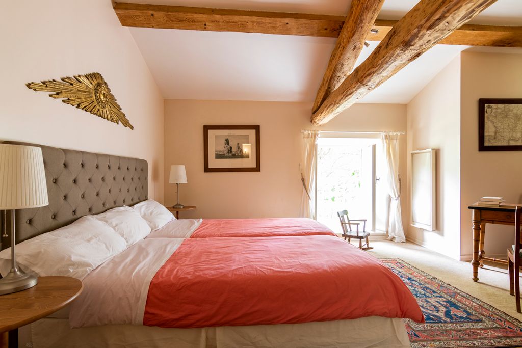 Cottage des Cathares Languedoc Olivers Travels3 01