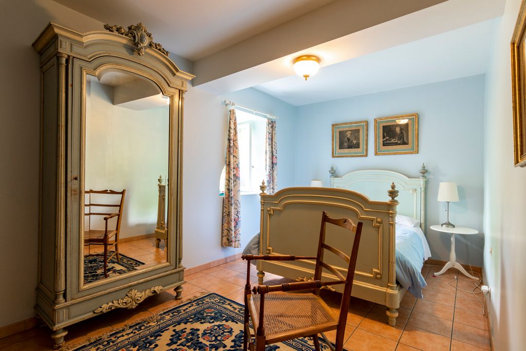 Cottage des Cathares Languedoc Olivers Travels5 01
