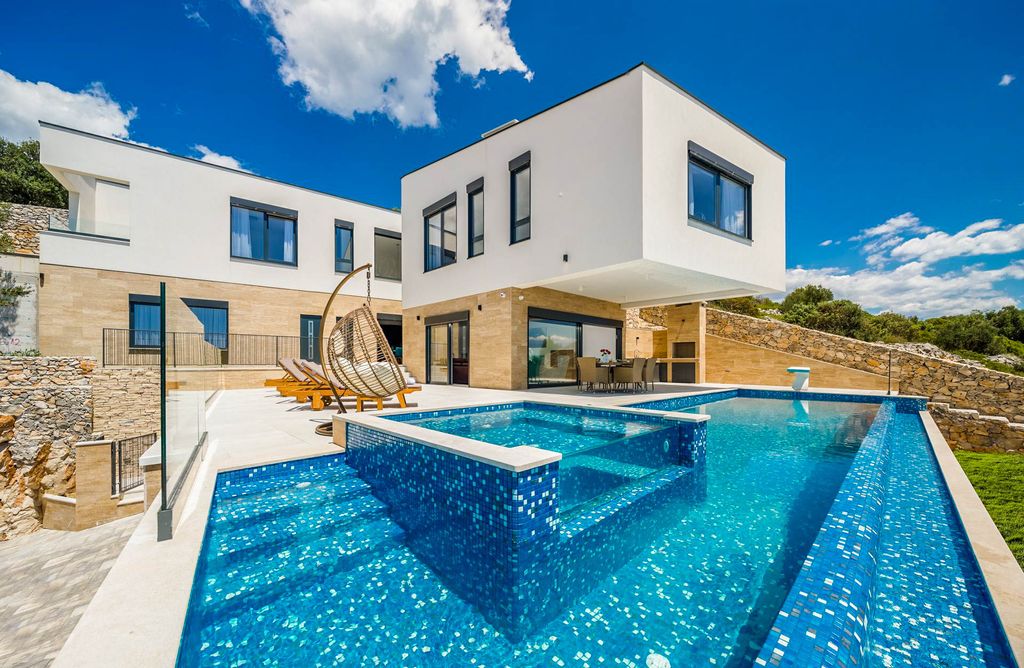 Villa Zlato Biser Dalmatia Olivers travels 01 01