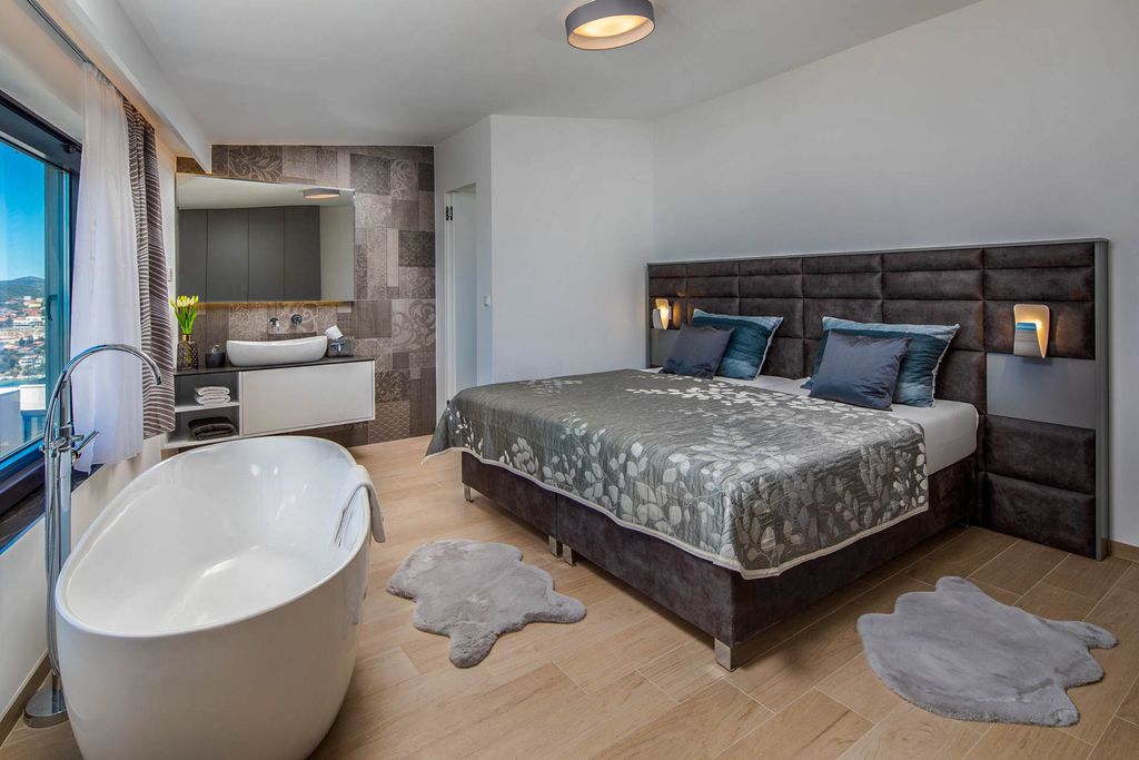 Villa Zlato Biser Dalmatia Olivers travels 04 01