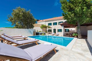 Villa Siblia Dubrovnik Olivers Travels 1 2