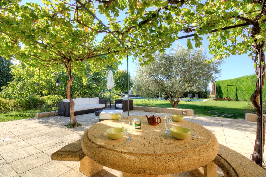 Maison Orange Provence Olivers Travels 2