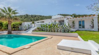 Villa Dusk Ibiza Olivers Travels 01