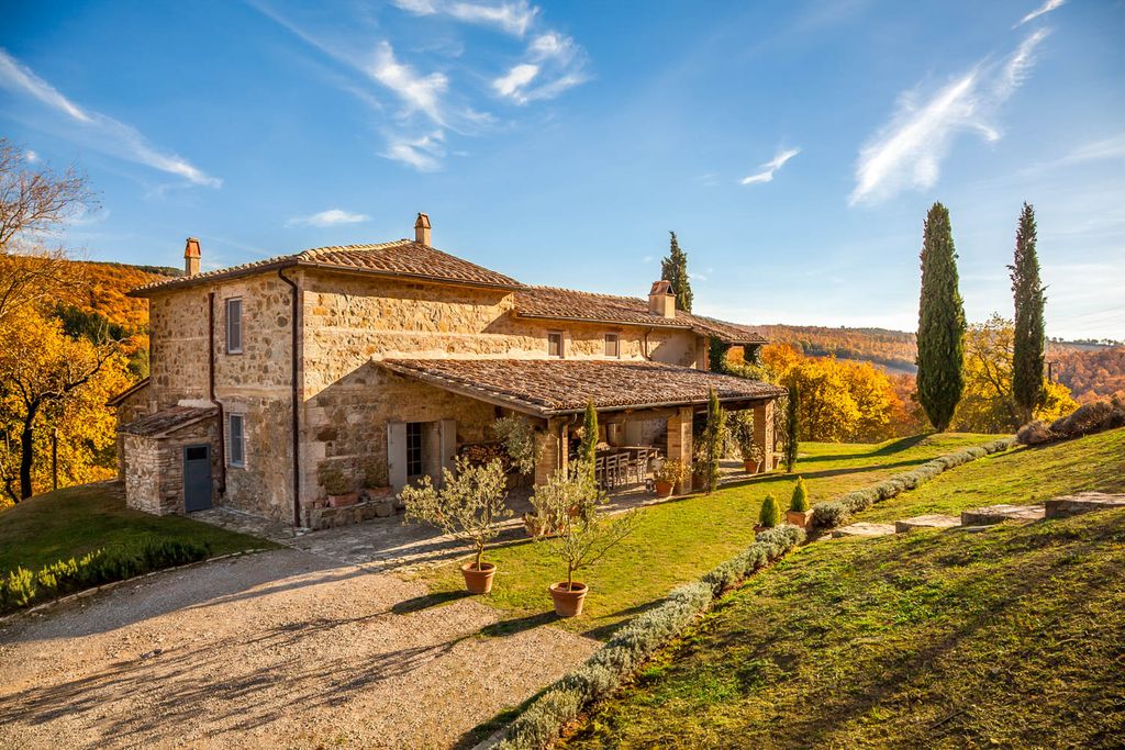 Villa Tirelli Tuscany Italy OliversTravels 2