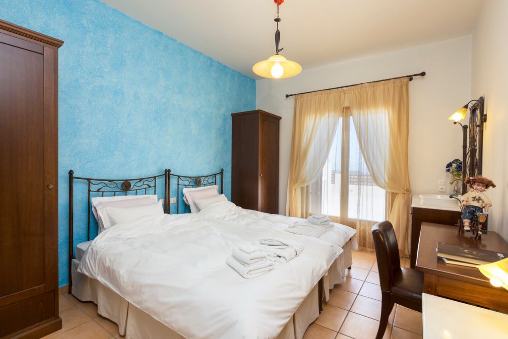 Villa Giannis Crete Olivers Travels4