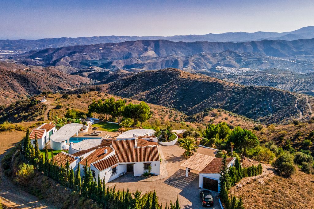 Villa Adaline Andalucia Olivers Travels2