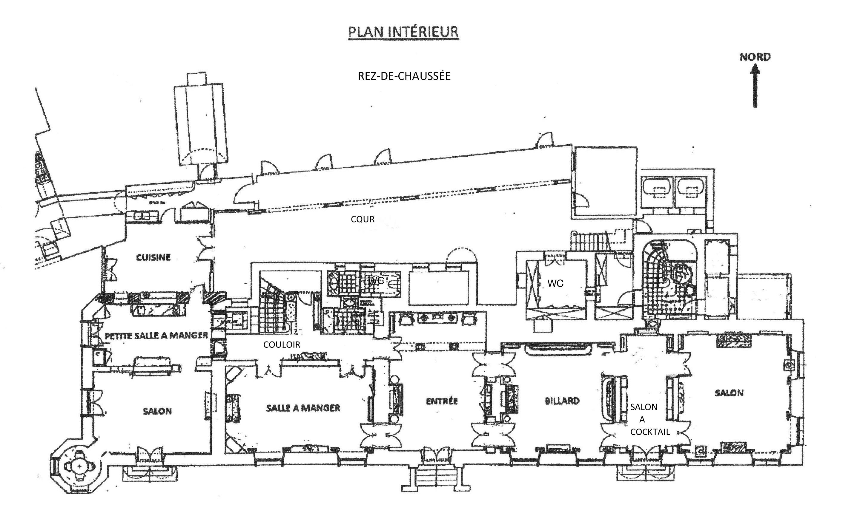 Chateau De Raguerniere