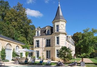 Chateau de Raguerniere Loire Valley Olivers Travel 1