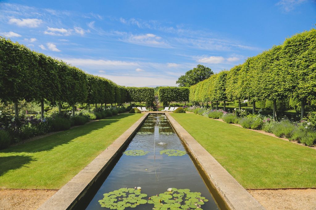 Cotswold Manor Cotswold Olivers Travel 2 01