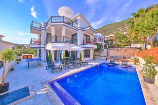 Villa Ebru Kalkan Olivers Travels1