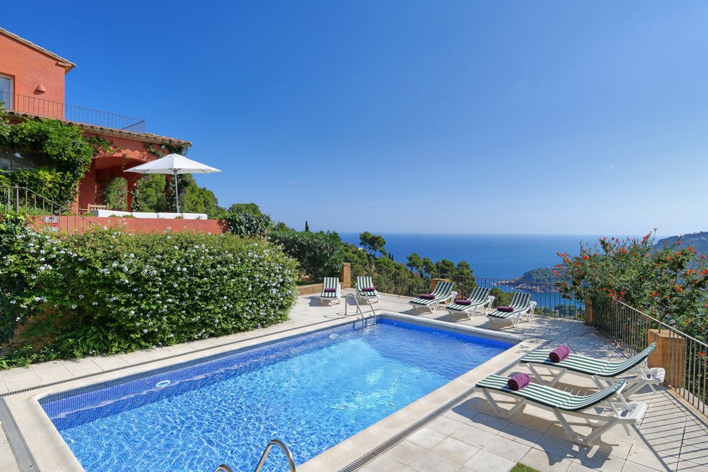 Villa Aigua Costa Brava Olivers Travels 1