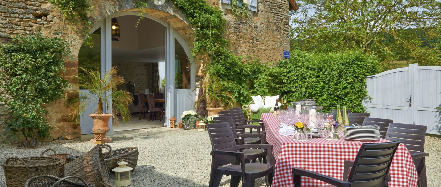 001 la ferme gourmande burgundy olivers travels desktop center
