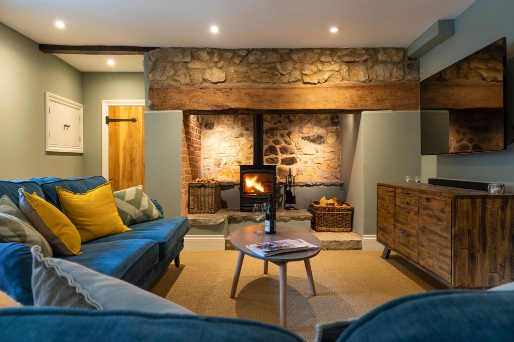 Wisteria Cottage Somerset Olivers Travels 2
