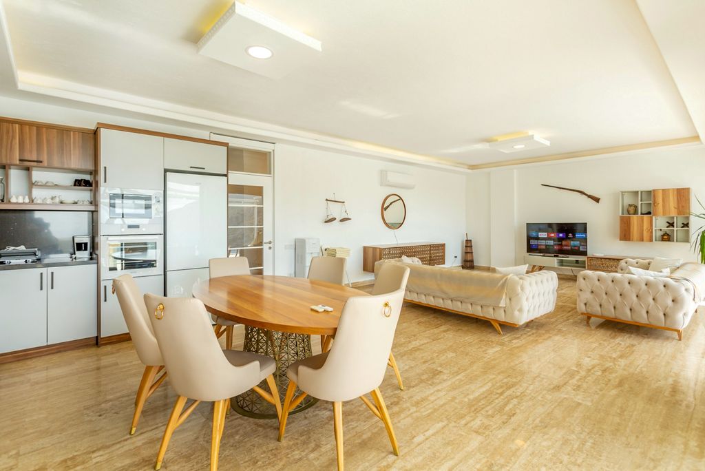 Villa Subat Islamlar Olivers Travels 04