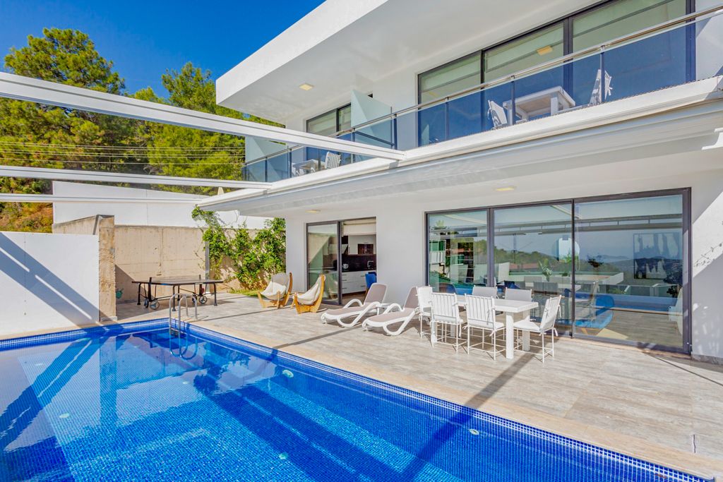 Villa Mart Islamlar Olivers Travels 001