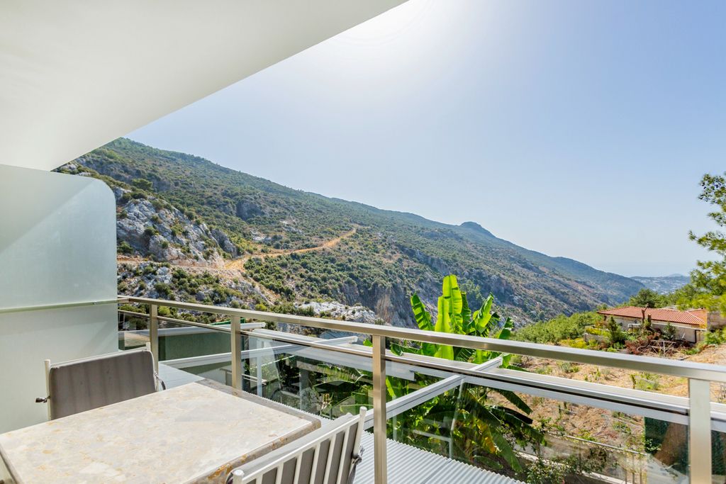 Villa Nisan Islamlar Olivers Travels 02