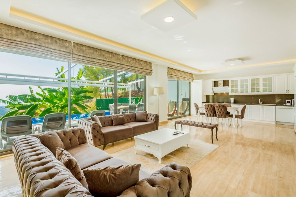 Villa Nisan Islamlar Olivers Travels 05