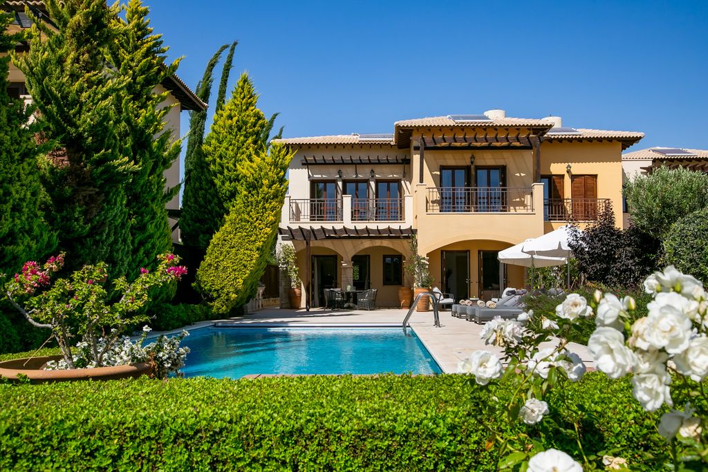 Villa Par Cyprus Olivers Travels 01