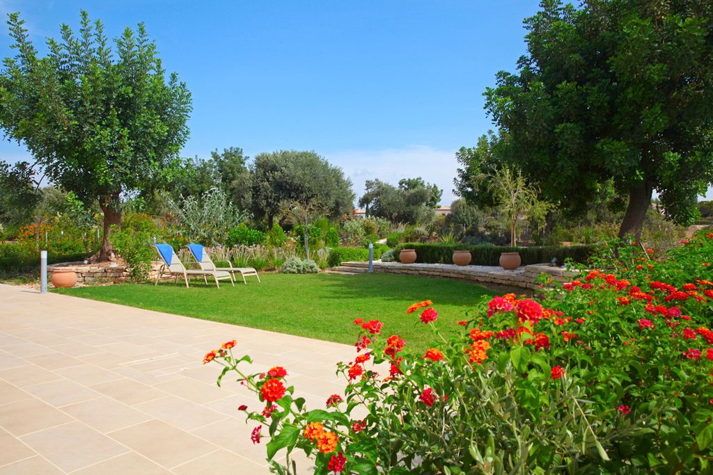 Villa Axis Cyprus Olivers Travels2