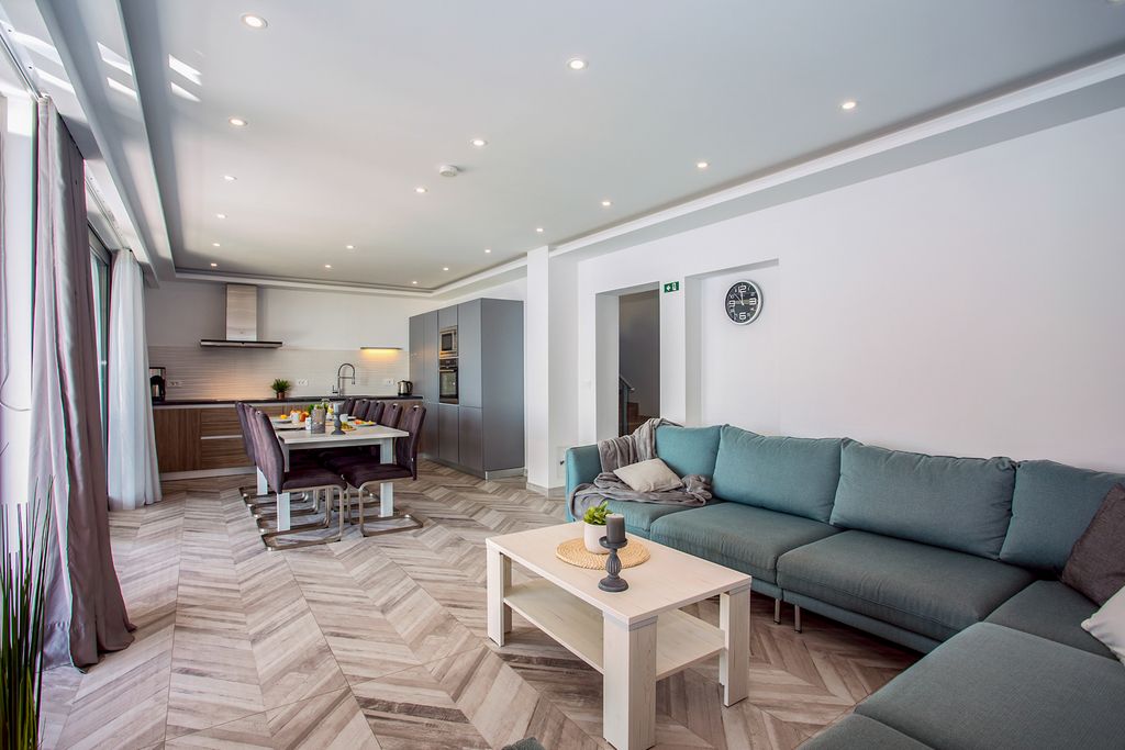 Villa Andreja Dalmatia Olivers Travels 03