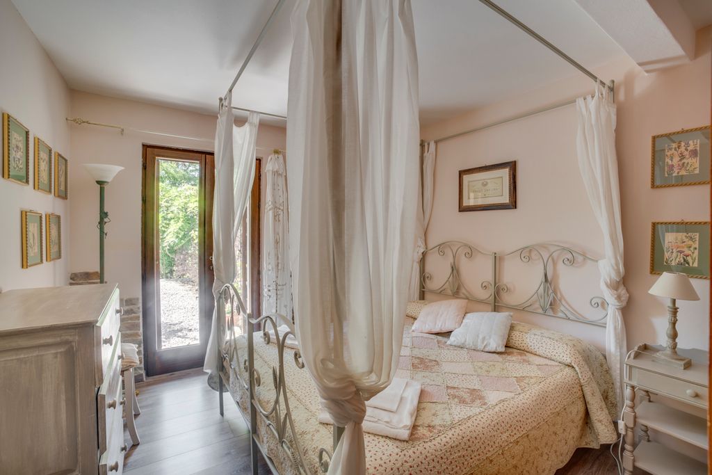 Torre Perugina Umbria Olivers Travels 5