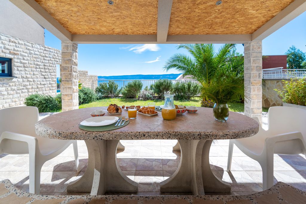 Villa Vitomira Dalmatia Olivers Travels5