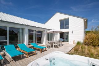 Le Grand Bleu Brittany Olivers Travels 1