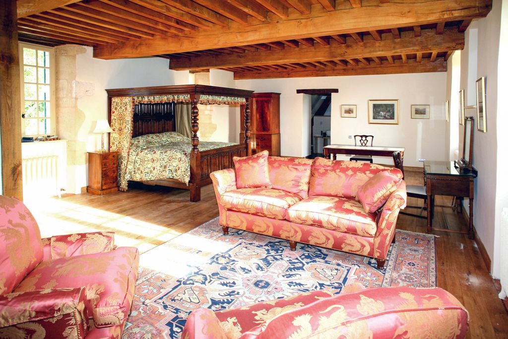 Chateau Beau Village Dordogne Olivers Travels 4