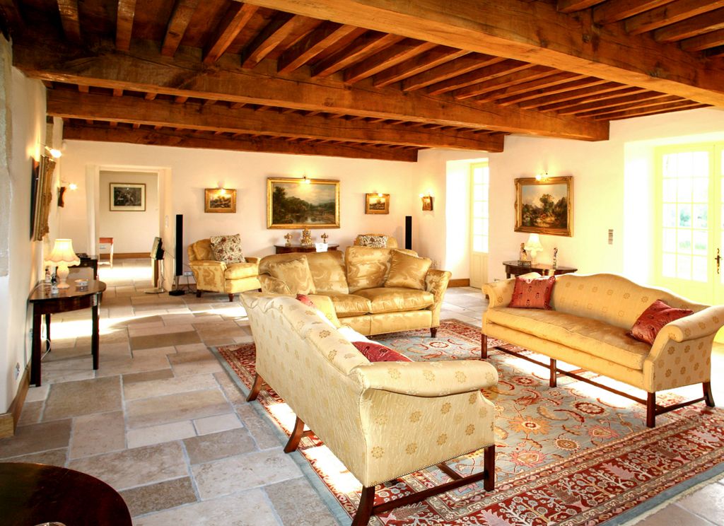 Chateau Beau Village Dordogne Olivers Travels 3