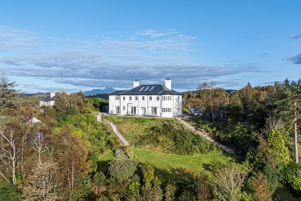 Oban Bay Hall Scotland Olivers Travels 2