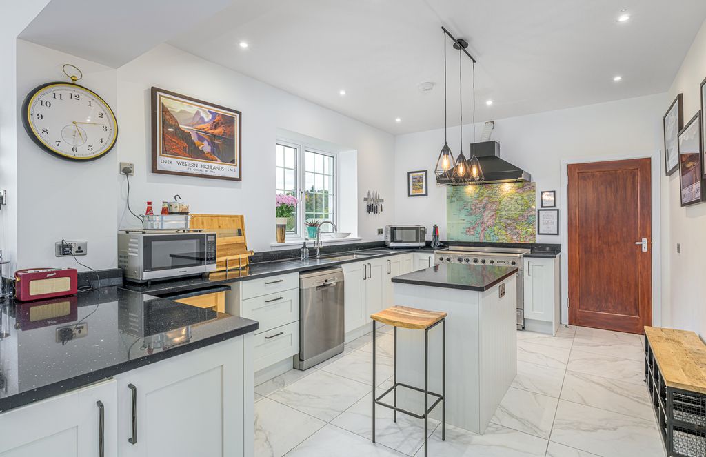 Oban Bay Hall Scotland Olivers Travels 5