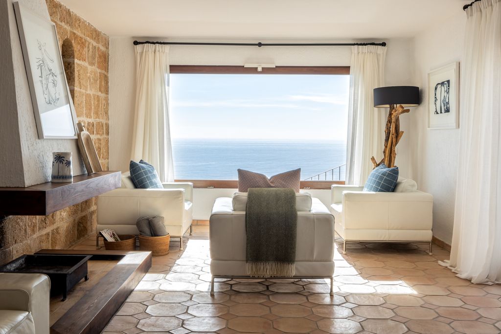 Villa Roca Costa Blanca Olivers Travels 03
