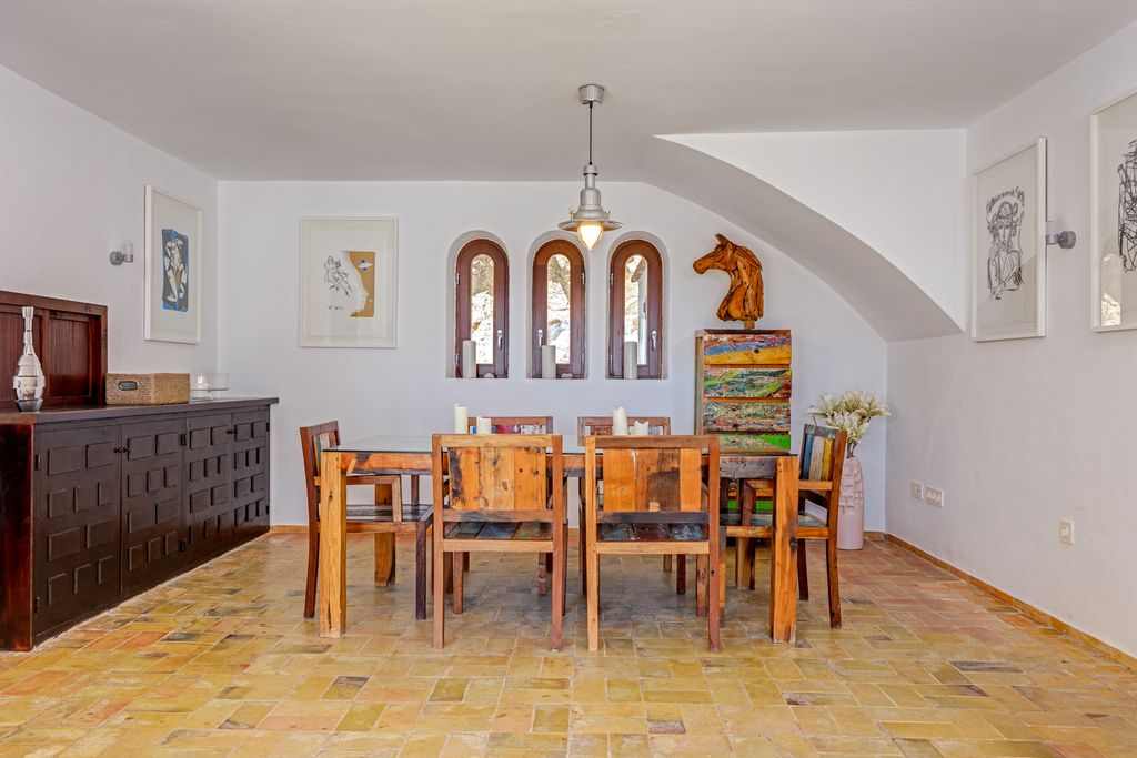 Villa Roca Costa Blanca Olivers Travels 04