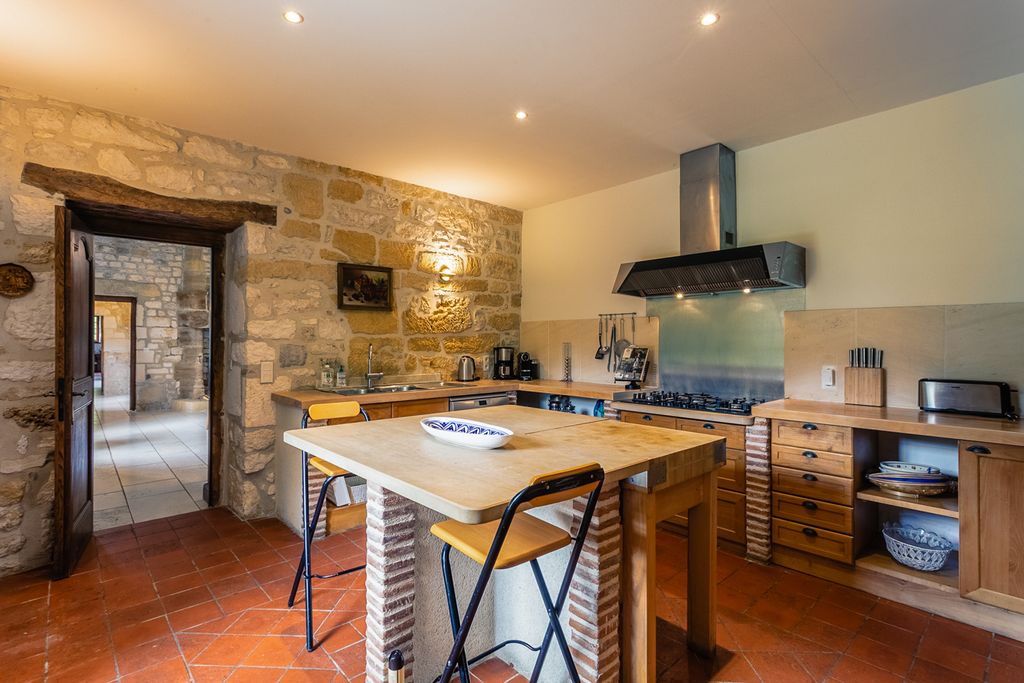 Manoir 1731 Dordogne Olivers Travels 05