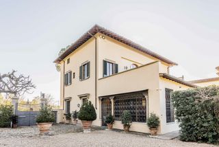 La Poetessa Tuscany Olivers Travels 006