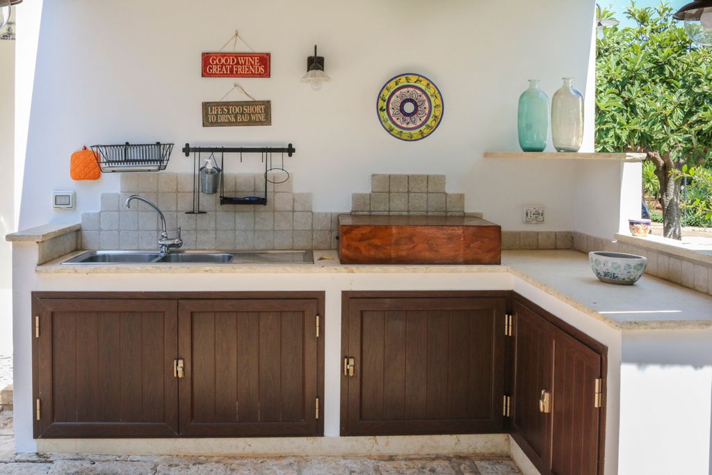 Trulli di Gennaro Puglia Olivers Travels 4