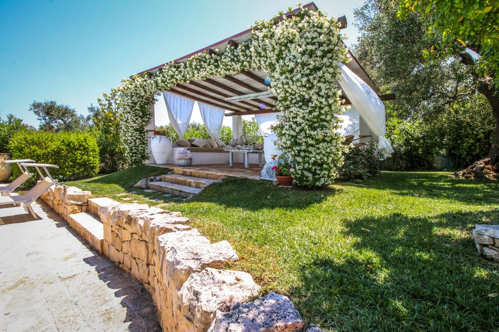 Trulli di Gennaro Puglia Olivers Travels 5