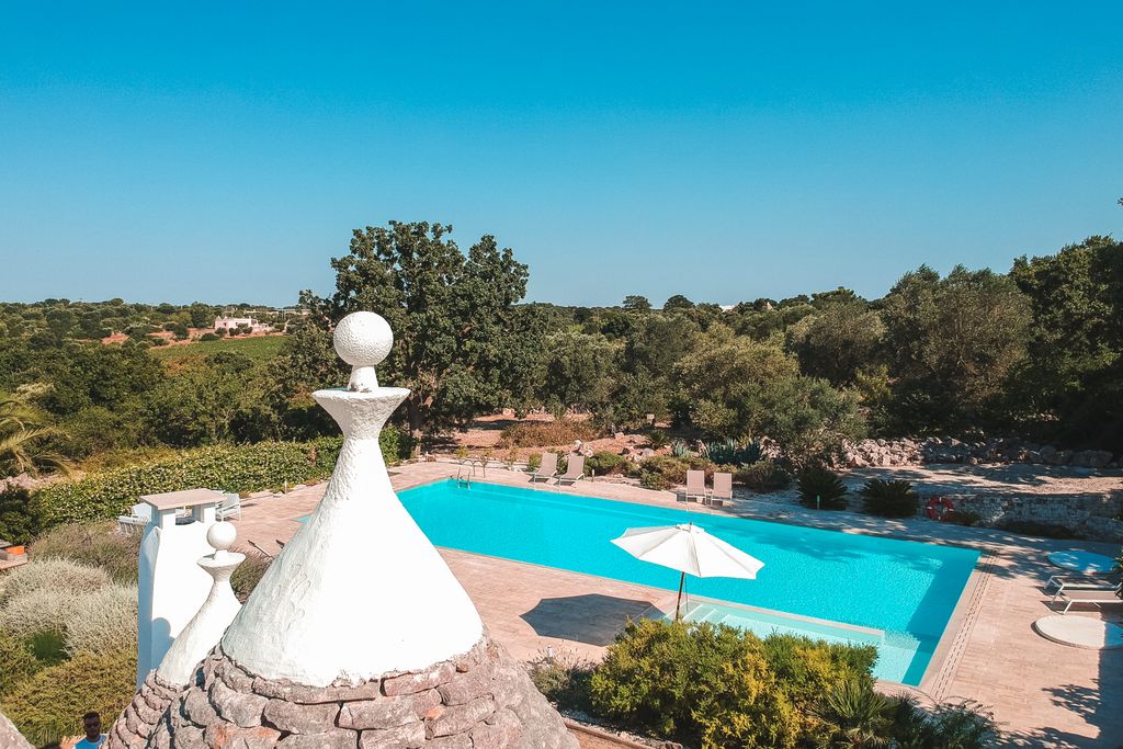 Trulli Trazzonara Puglia Olivers Travels5