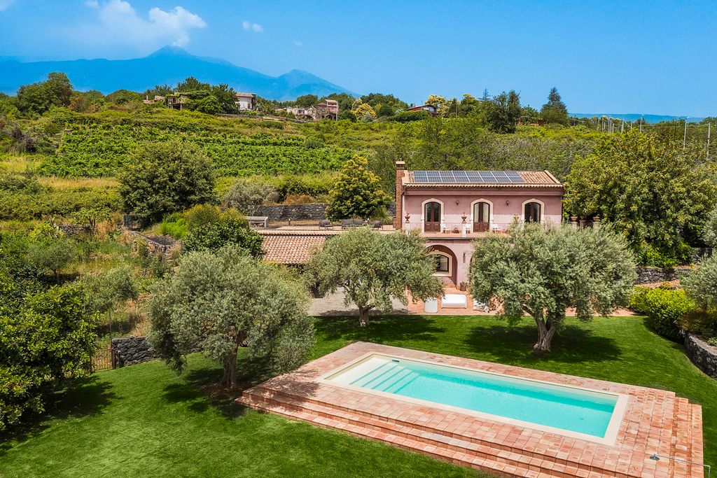 Villa Dei Tigli Sicily Italy OliversTravels 1