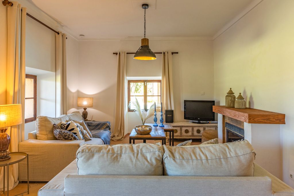 Villa Danielita Mallorca Olivers Travels 03