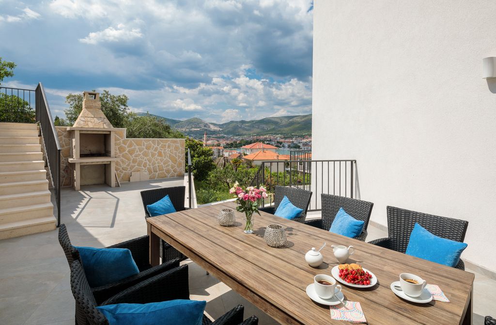 Villa Soli Dalmatia Olivers Travels5